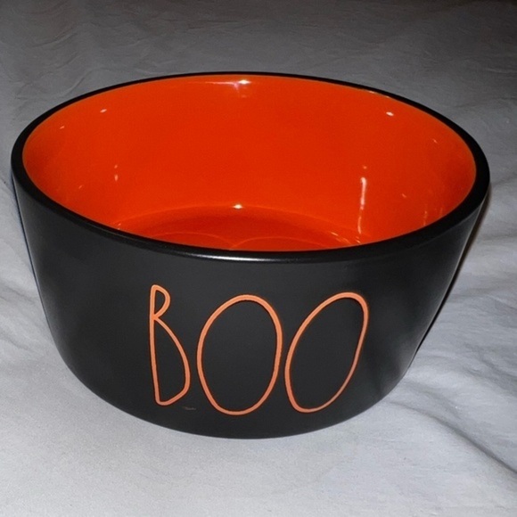 Rae Dunn Artisan Collection BOO Pet Bowl Dog Dish Water Candy Halloween New! - Picture 1 of 3